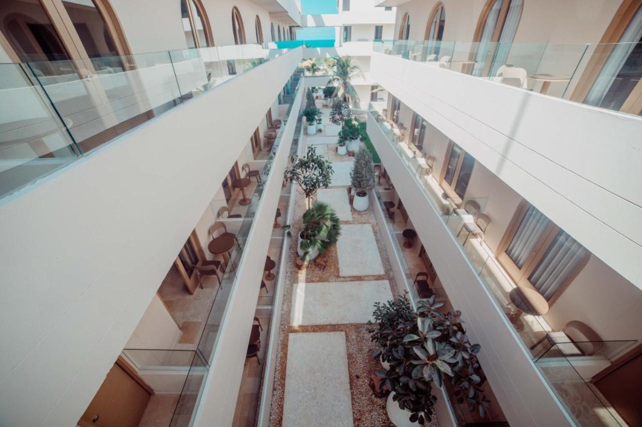 Loa Tolu By Bernalo Hotels Bagian luar foto