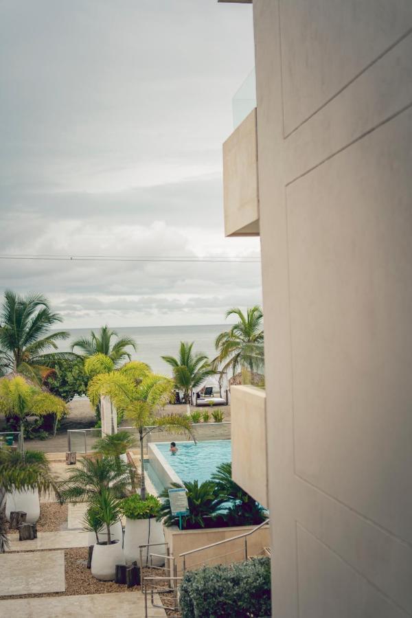Loa Tolu By Bernalo Hotels Bagian luar foto