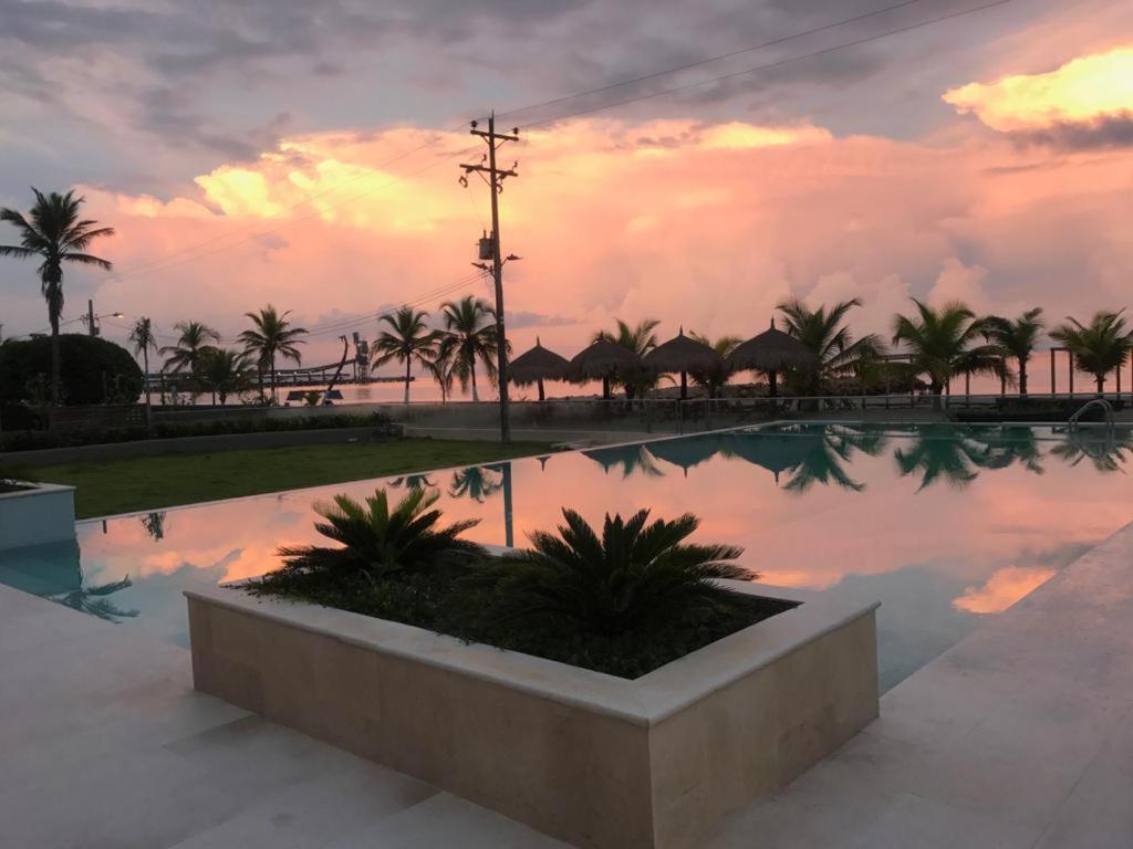 Loa Tolu By Bernalo Hotels Bagian luar foto